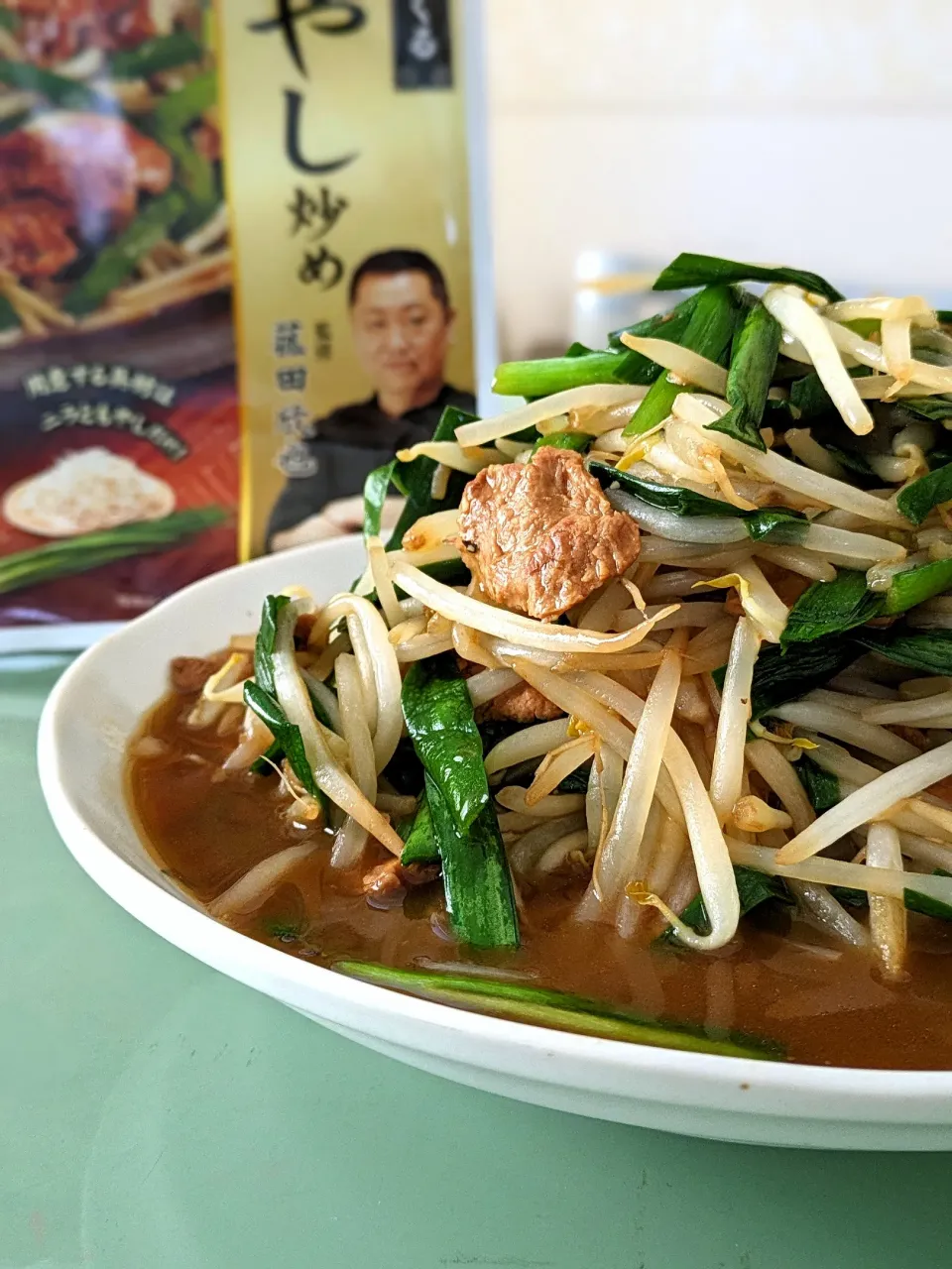 Snapdishの料理写真:大豆肉でニラもやし炒め❗|かずにゃさん