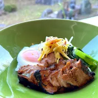 Snapdishの料理写真:醤油糀チャーシュー丼|こまどさん