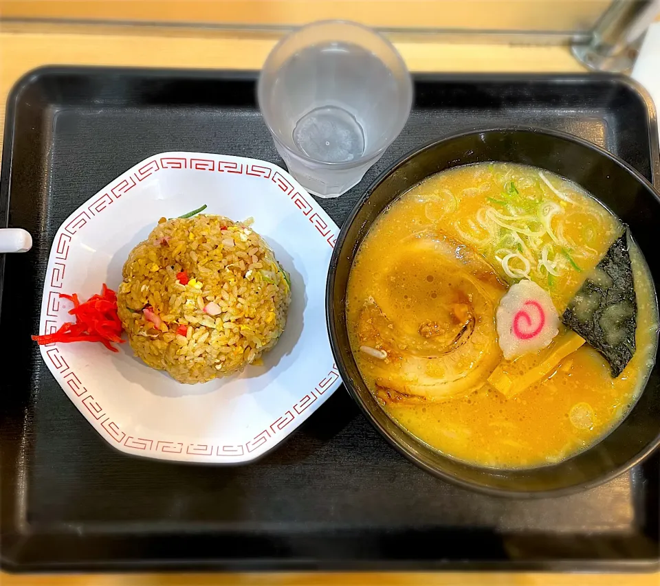 味噌ラーメン＋半炒飯セット＠富士見食堂（鮎沢PA）|morimi32さん