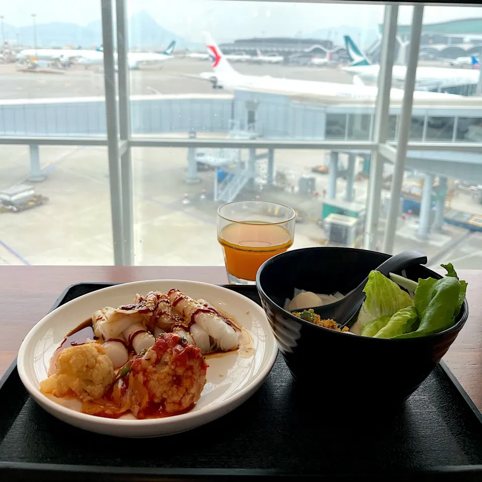 Fish ball rice noodles,rice rolls and cauliflower|skyblueさん