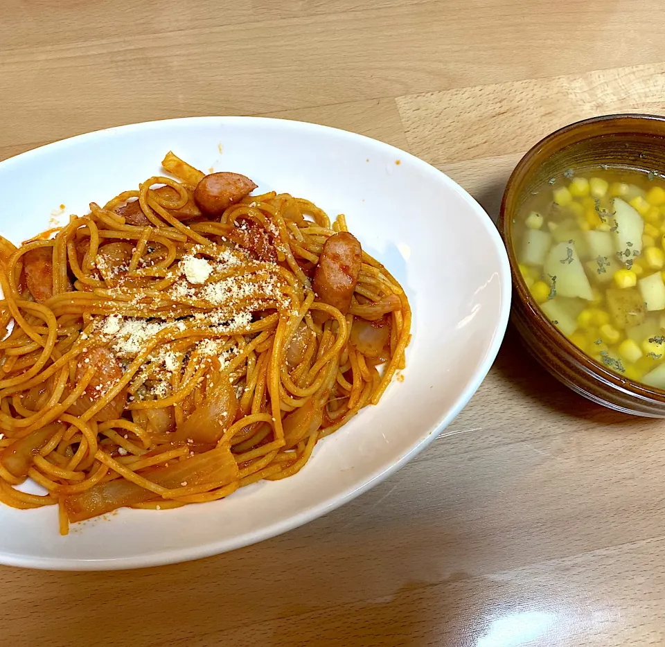 ケチャップパスタ🍝とジャガイモスープ🥔🌽|かおちゃんさん