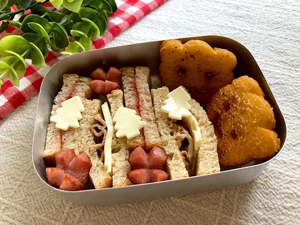 ＊べびたん幼稚園お弁当＊グラハムサンドイッチ🥪＊|＊抹茶＊さん