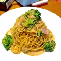 Snapdishの料理写真:ブロッコリーの和風パスタ|うみさん