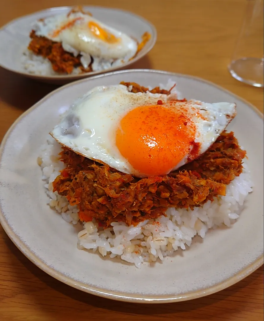 Snapdishの料理写真:【リモートランチ】サバ缶カレー|ごはんきろくさん