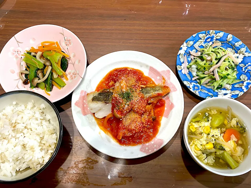 鱈のトマト煮　野菜のとろとろスープ　きゅうりとハムの塩レモン和え　三色ナムル|おさむん17さん