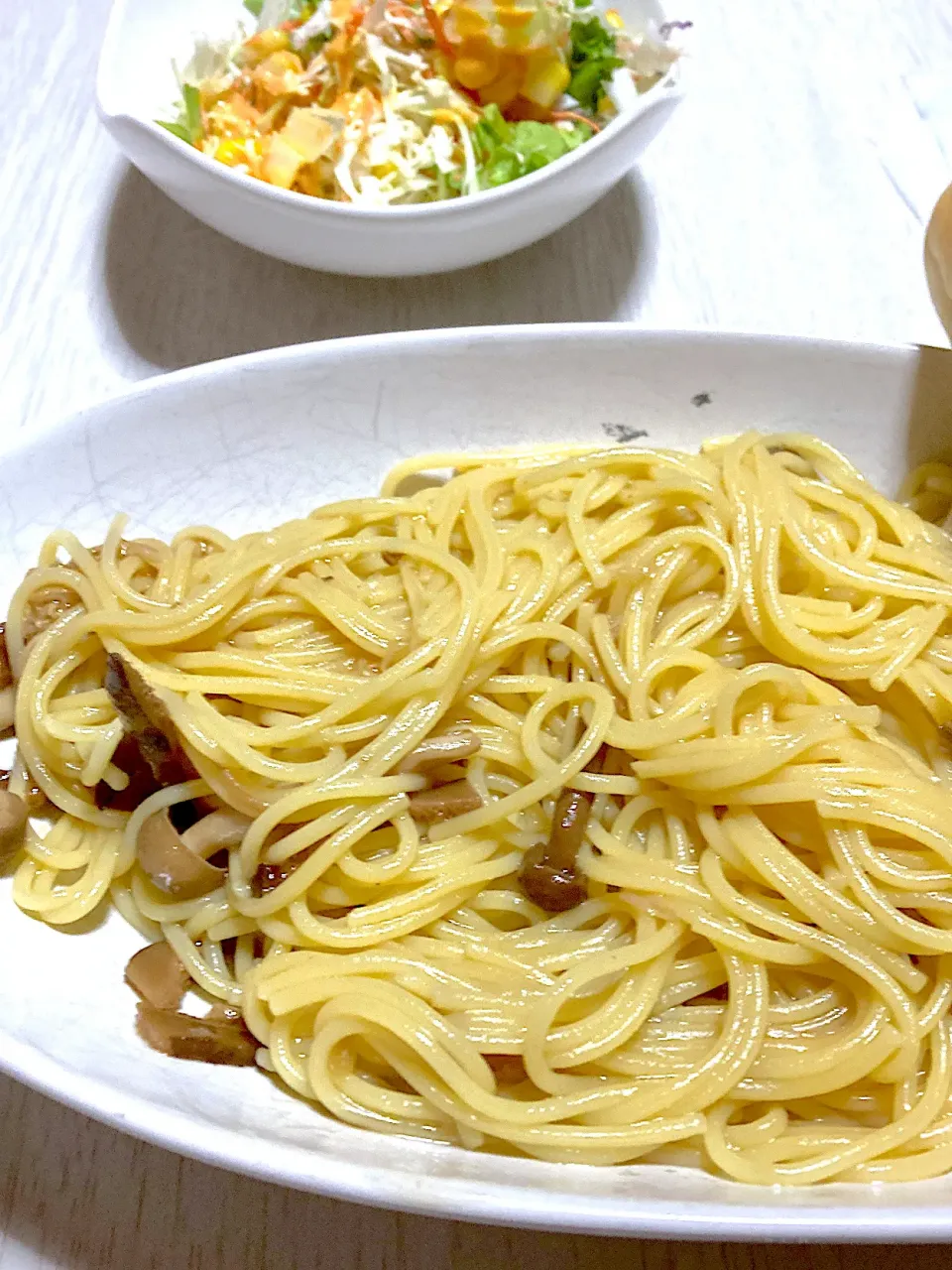 和風きのこパスタ、コーンキャベツサラダ、薄揚げの味噌汁|Ayaさん