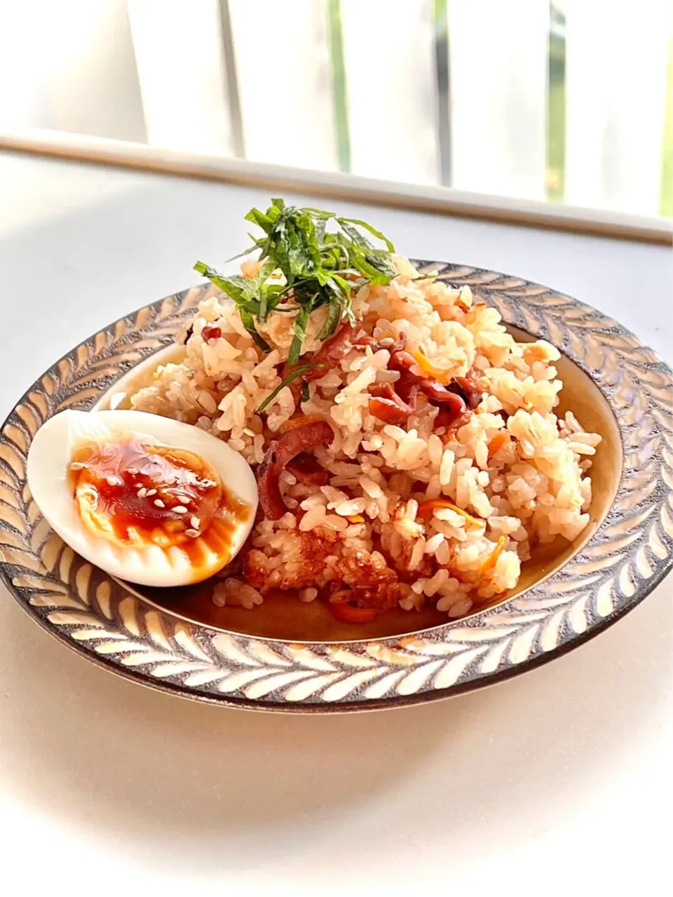 Snapdishの料理写真:蛸🐙飯💕…朝ｺﾞﾊﾝ。

具材は蛸と人参。。
※蛸飯には…いつもの炊き込みの味付けにｵｲｽﾀｰｿｰｽを➕ﾌﾟﾗｽしています💖|mamacoさん