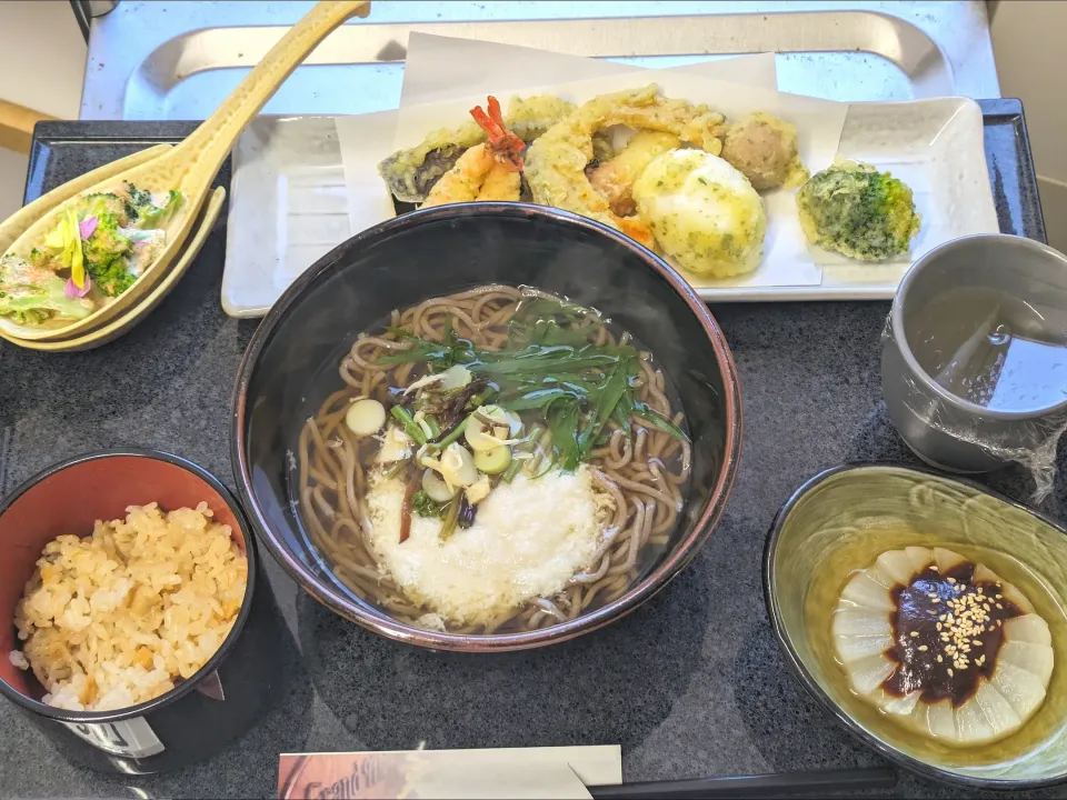 山菜とろろ蕎麦と磯辺揚げ|masahiroさん