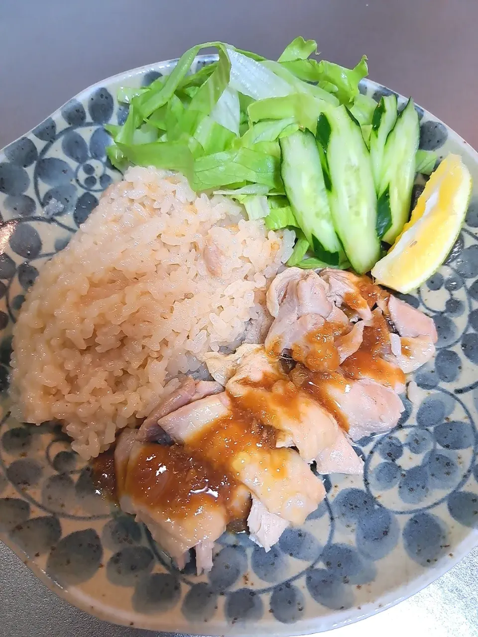 Snapdishの料理写真:炊飯器でシンガポールチキンライス|Riapple🍎さん