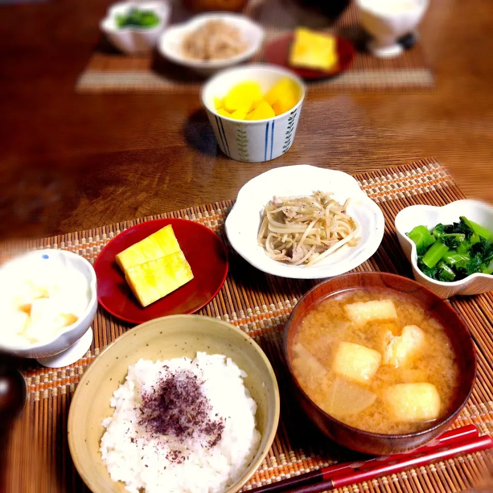 朝ごはん☔！|まめころさん