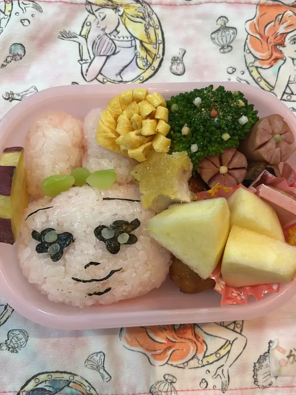 Snapdishの料理写真:おぱんちゅうさぎ幼稚園お弁当|リリさん