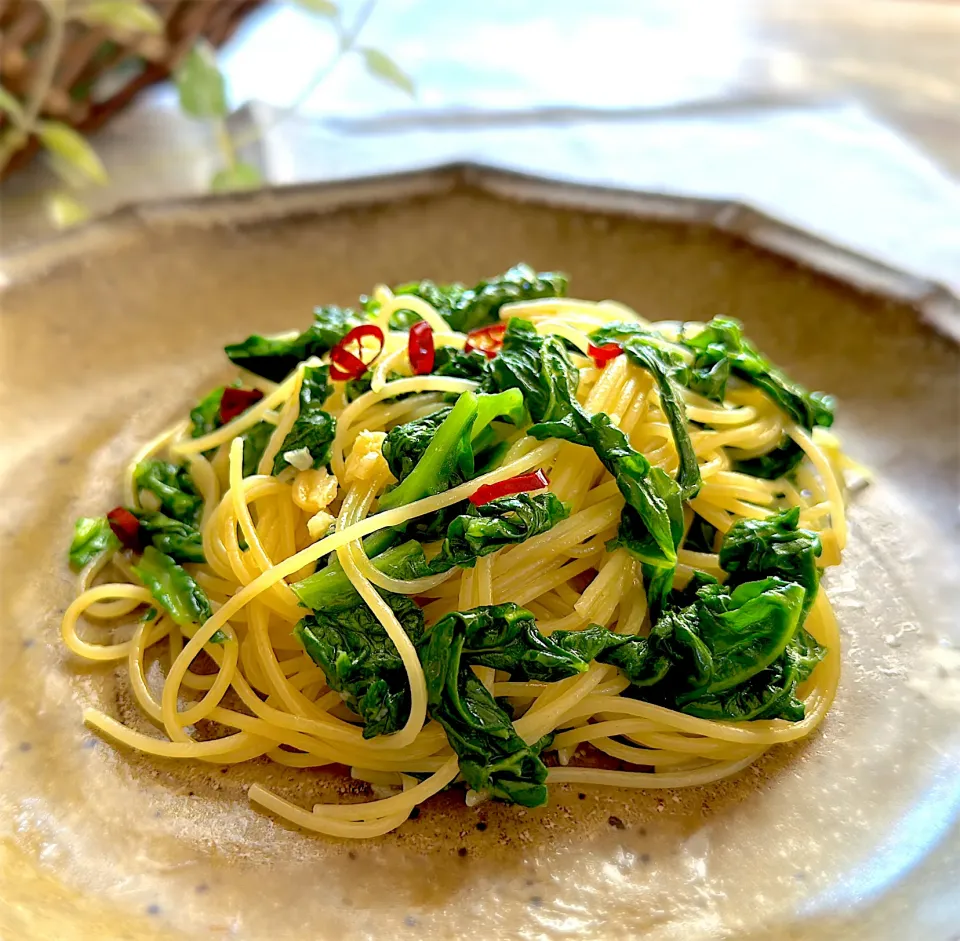 鰹の味ではなくワサビの味だけど？かつお菜のペペロンチーノにしたら高菜の漬物！？|くまちゃんさん