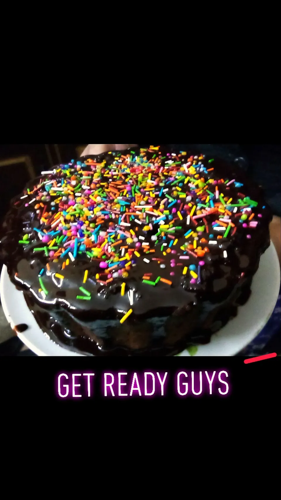 Home-made cake 🎂.. follow me on Instagram https://www.instagram.com/foodieprincess25?igshid=OGQ5ZDc2ODk2ZA==|Tehreem Fatimaさん