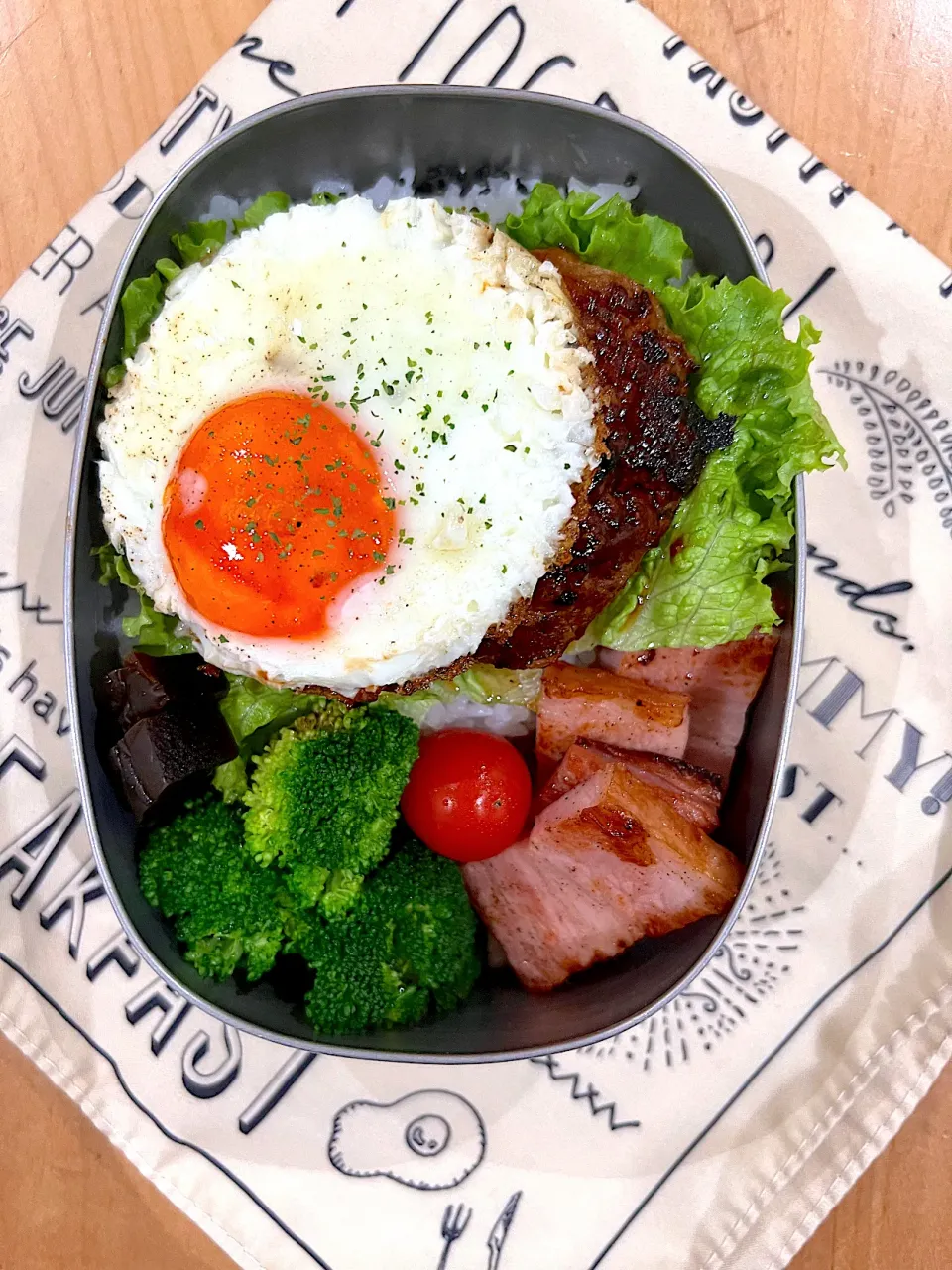 Snapdishの料理写真:2023.12.18 今日の夫弁当|mieさん