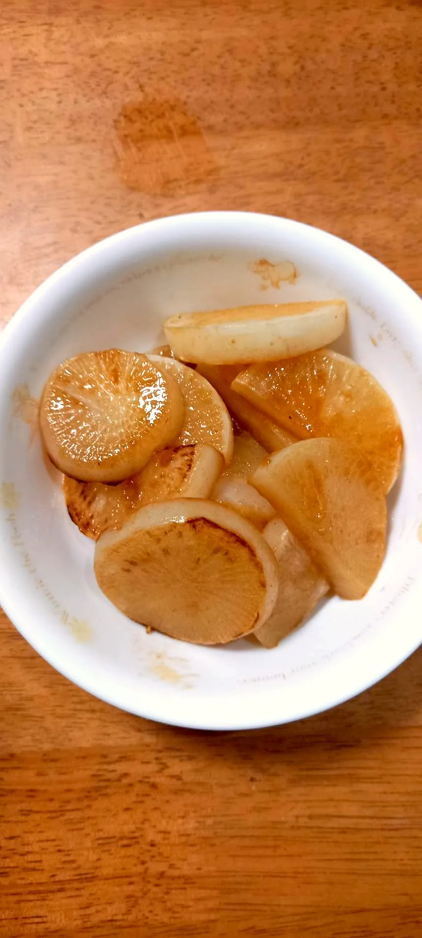 大根ステーキ
大根を両面焼いて、焼き肉のタレを絡めて味をつけました。|mitsu yamaさん