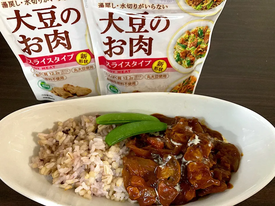 大豆のお肉でハヤシライス|チーのベーカリーチャンネルさん