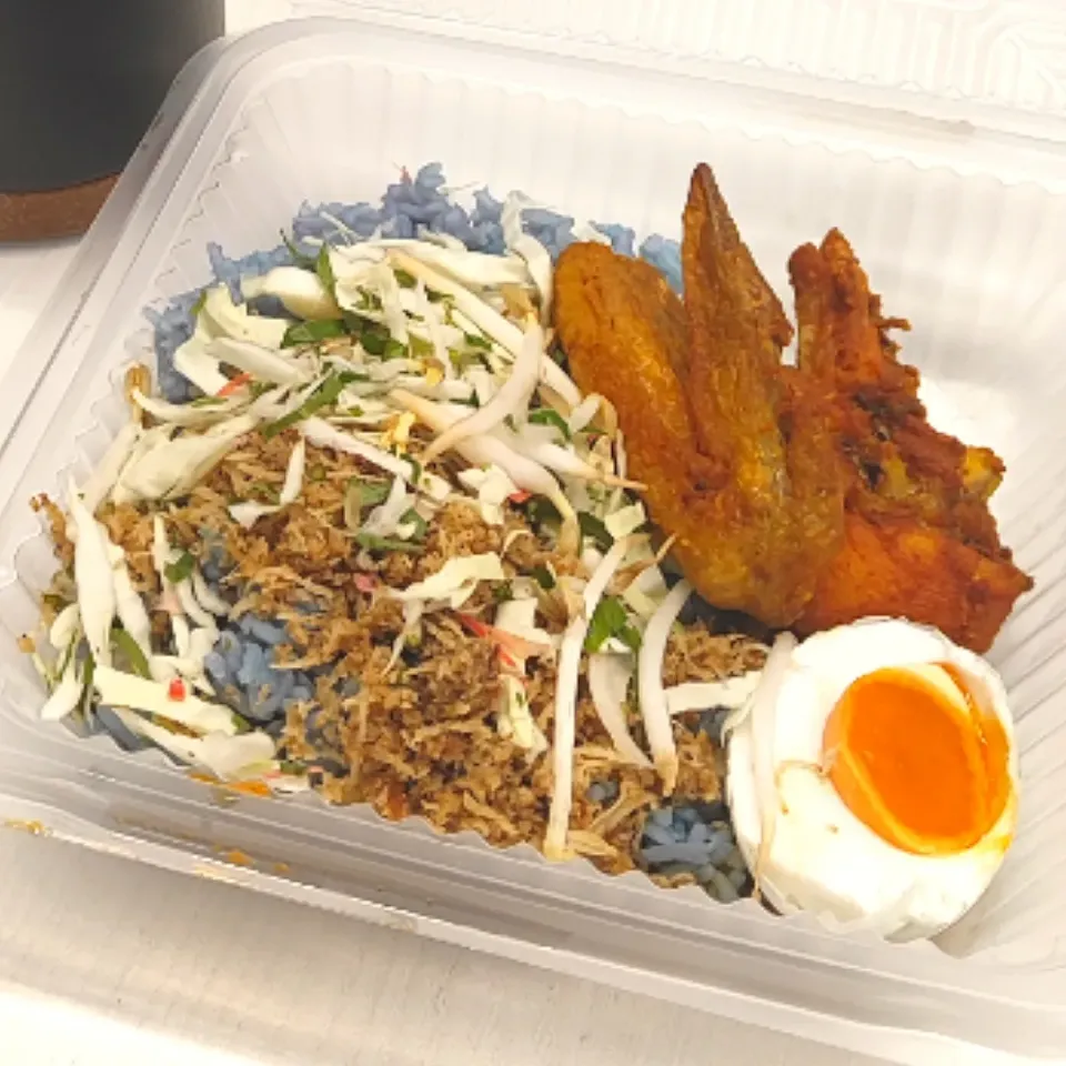 Nasi Kerabu Ayam Goreng|simatasepetさん