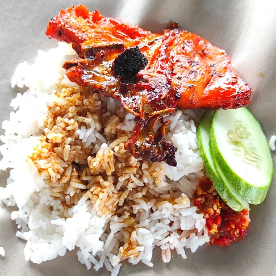 Nasi Berlauk Ayam Bakar|simatasepetさん