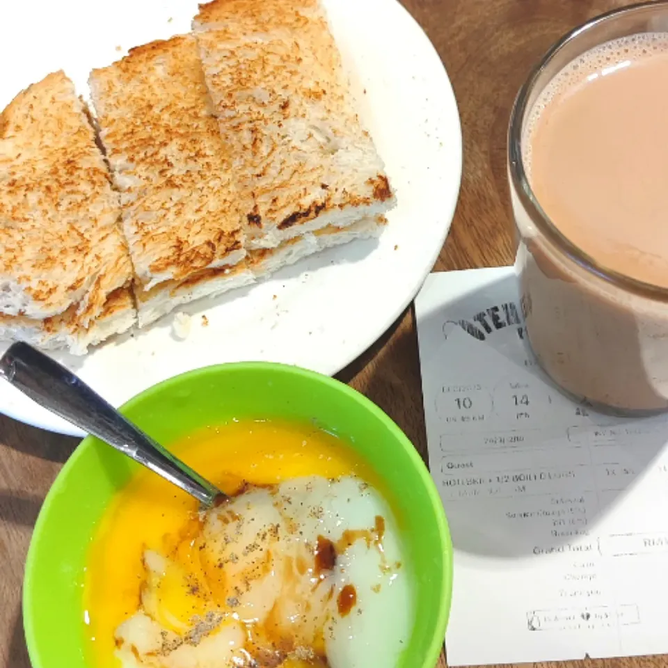 Roti Bakar, Half Boiled Egg and Teh Tarik|simatasepetさん