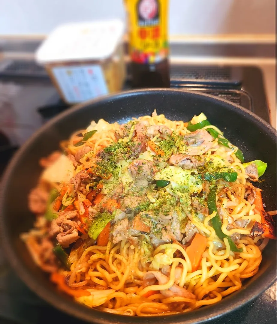 フライパンでど〰️ん🎵
万能味ソースで中華風焼きそば|yukaringoさん