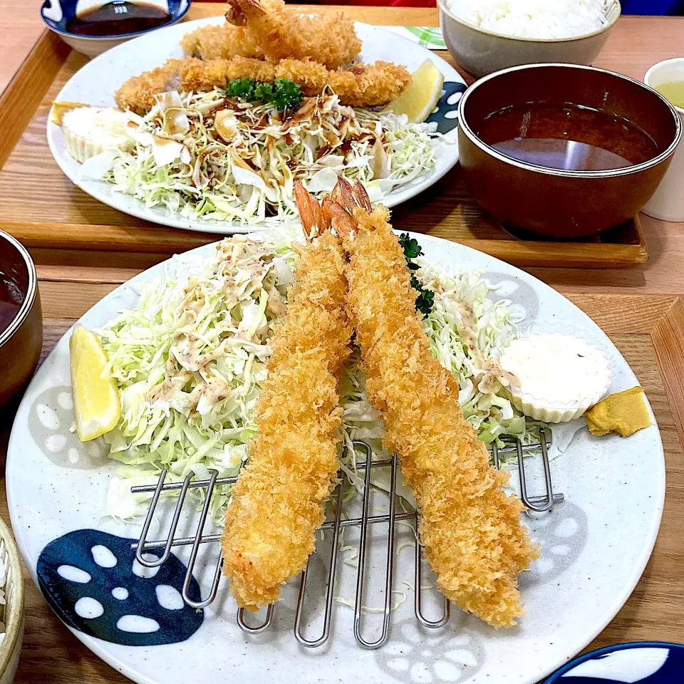 Snapdishの料理写真:海老フライ定食|akkoさん