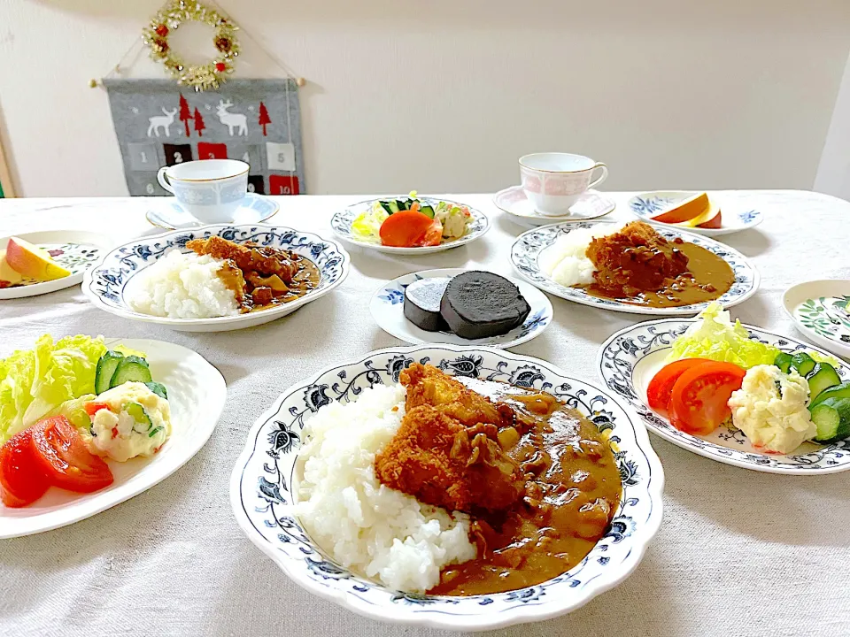 お魚のカツのせカレー🍛|ゆかりさん