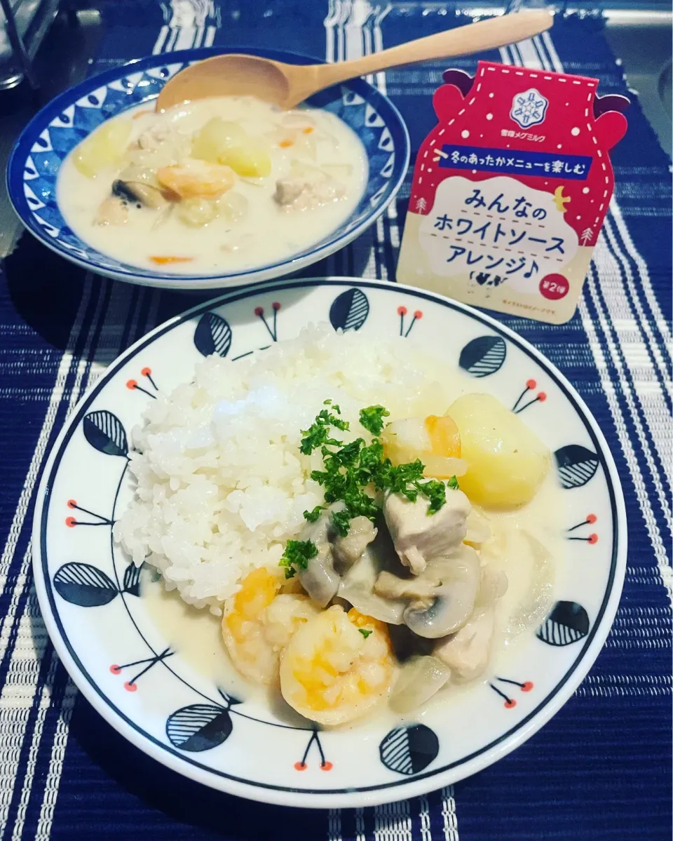 Snapdishの料理写真:ご飯に合うクリームシチュー|めんちゃんさん