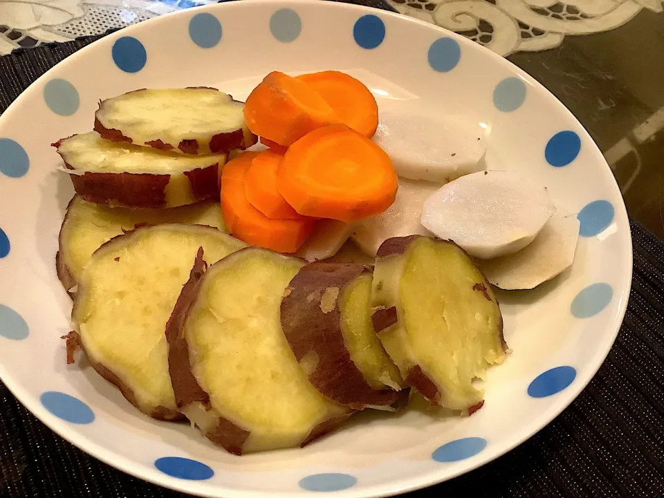 野菜の蒸し焼き😋|アライさんさん