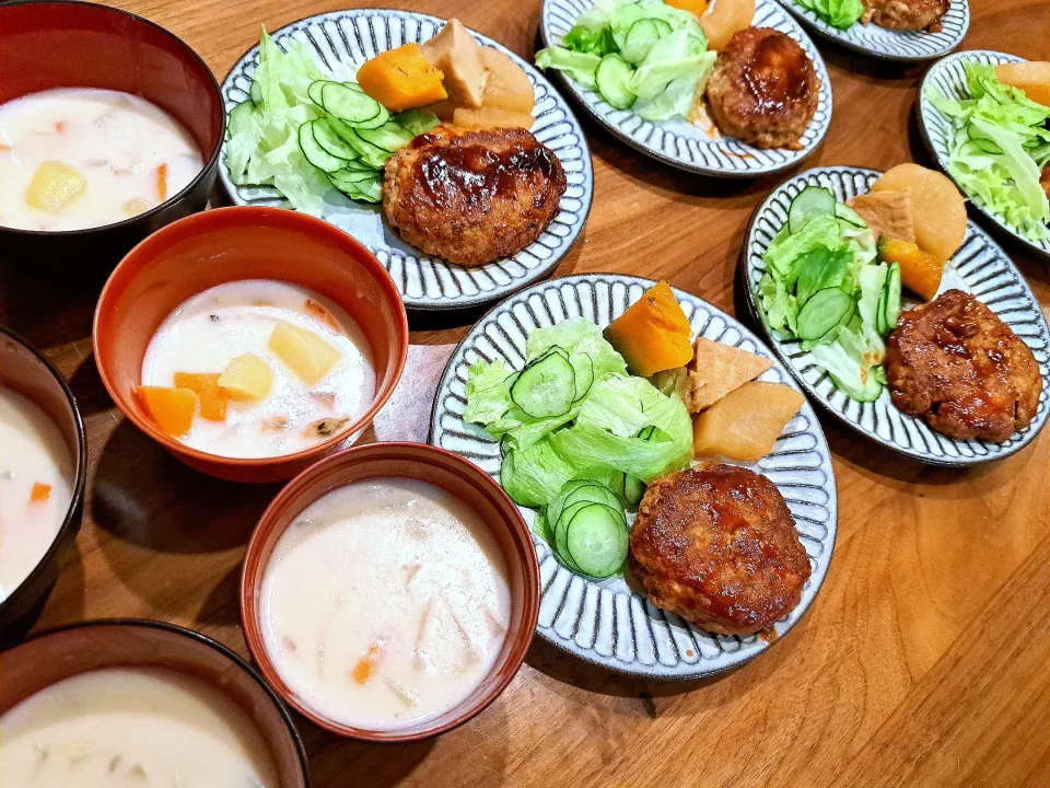 豆腐ハンバーグ　大根煮　あさりクラムチャウダー　レタスきゅうりサラダ　残り物かぼちゃ煮|m aさん