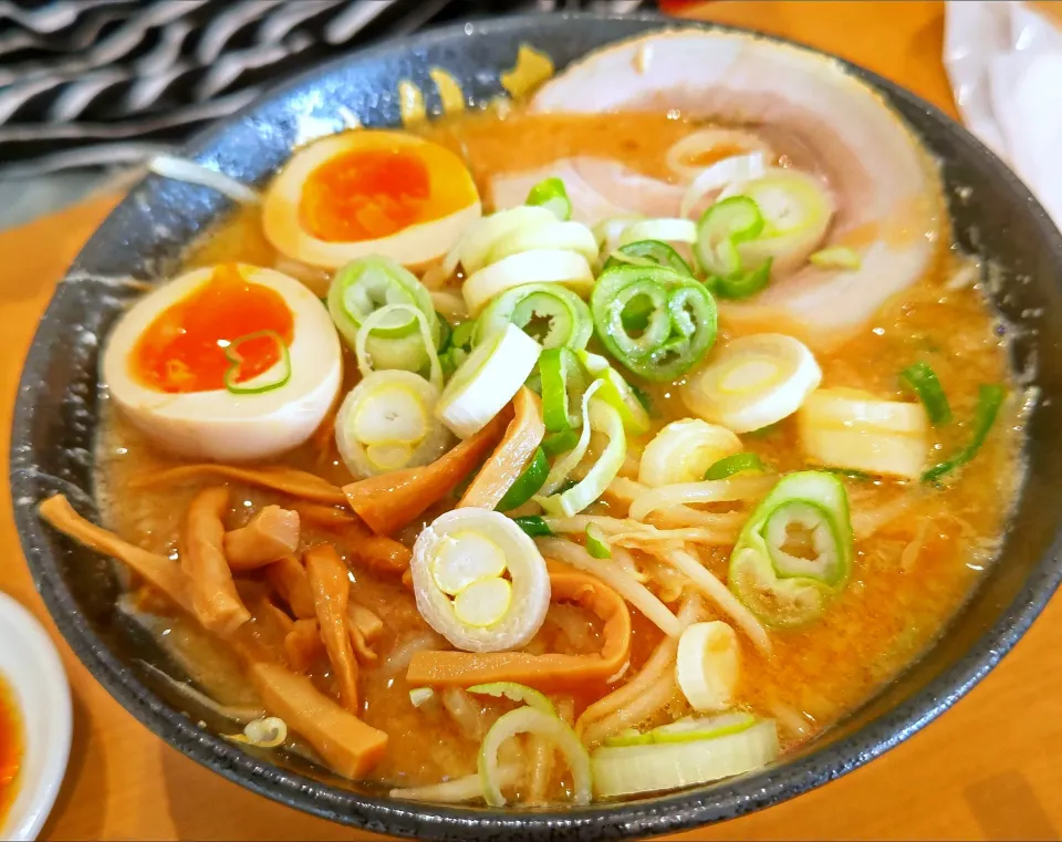 味玉味噌ラーメン|哲さん