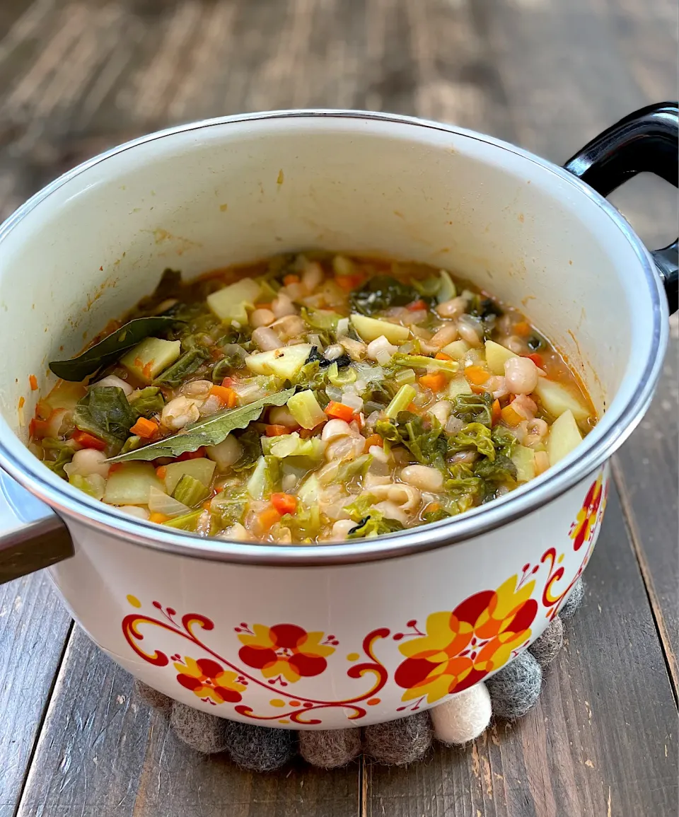 Ribollita🇮🇹トスカーナの豆野菜スープ|七海さん