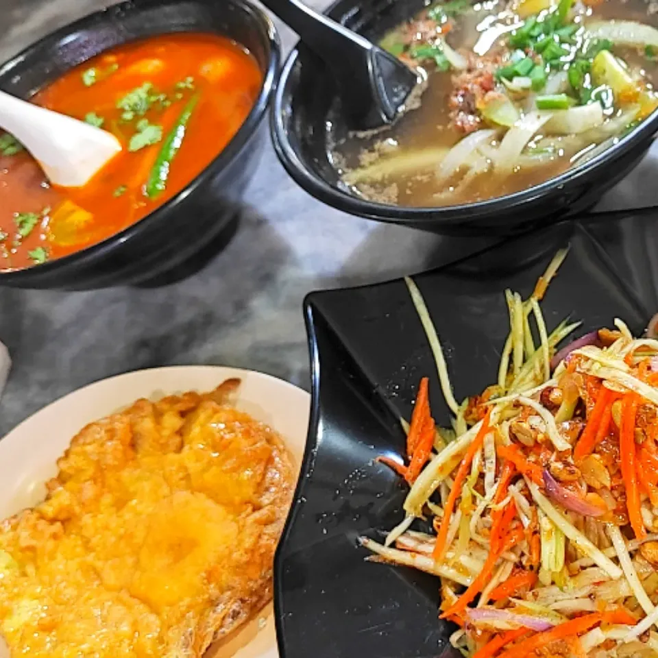 Thai Menu
- Mango Salad
- Beef Soup
- Mix Tomyam
- Fried Crispy Egg|simatasepetさん