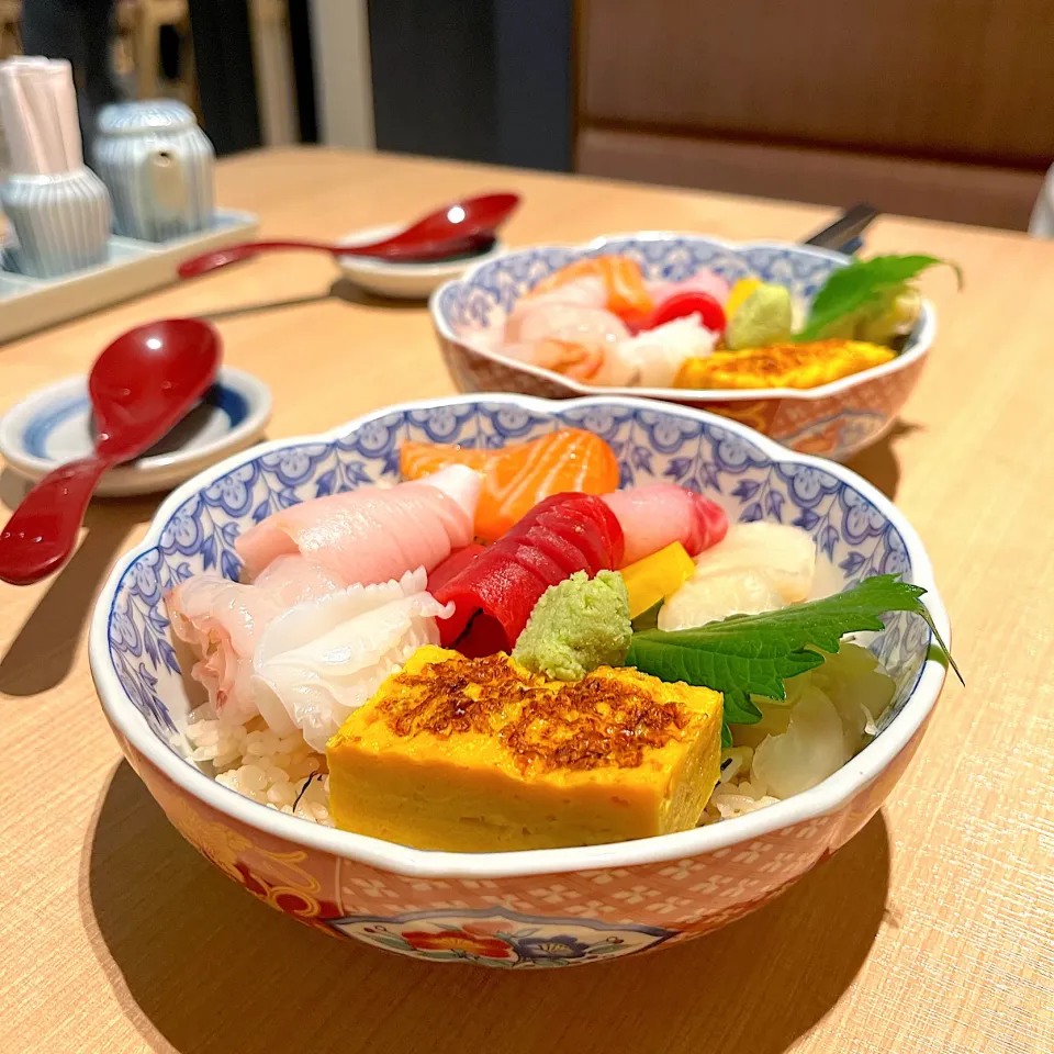 Mixed seafood donburi|skyblueさん