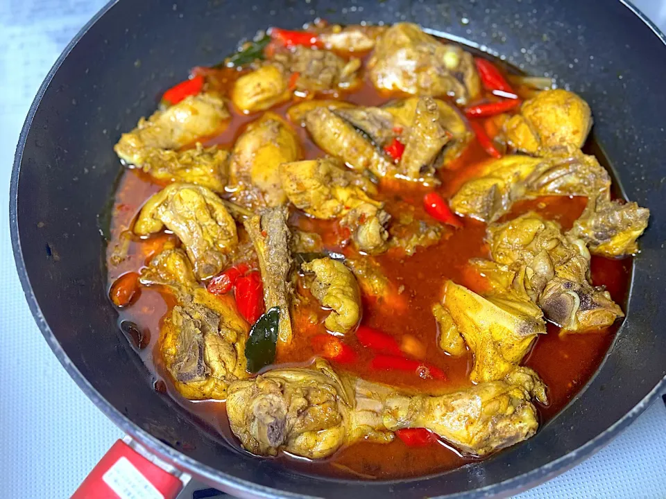 Spicy chicken with sweet soy sauce|yeni kartikasariさん