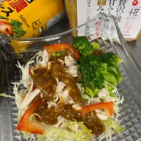 Snapdishの料理写真:万能ソース味で棒棒鶏|Lindaさん