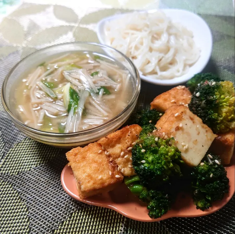 九条ねぎとえのきde味噌つけ素麺
揚げブロ🥦鰹粉だく和え|マギーさん