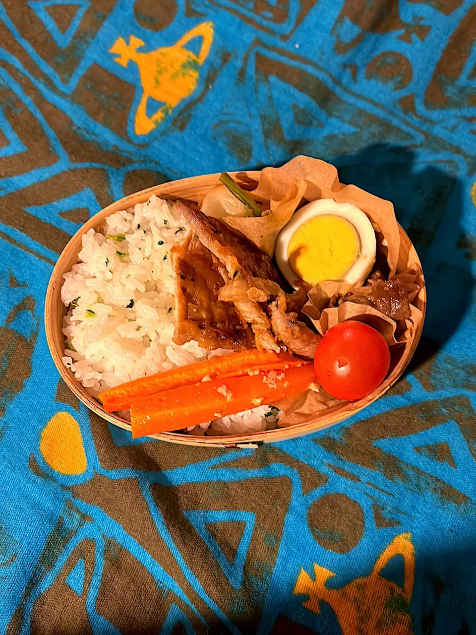 Snapdishの料理写真:豚照り焼きのお弁当（2023/12/22）|ごんさん