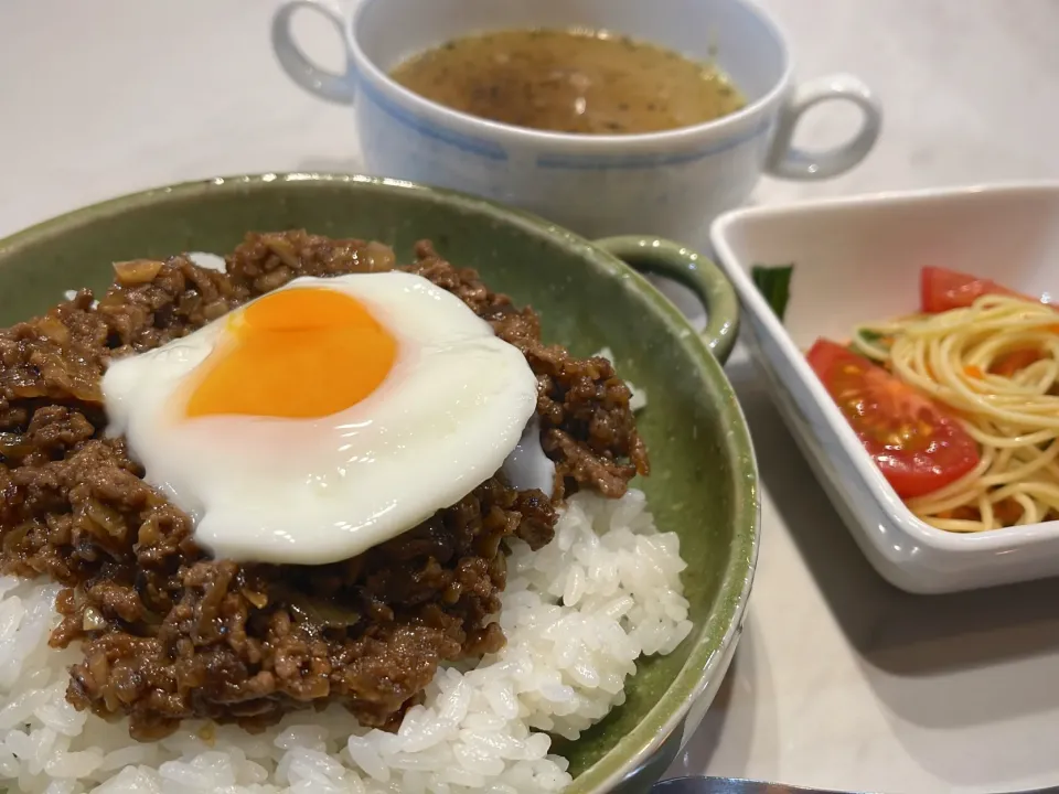 キーマカレー？ドライカレー？|ぎんさん