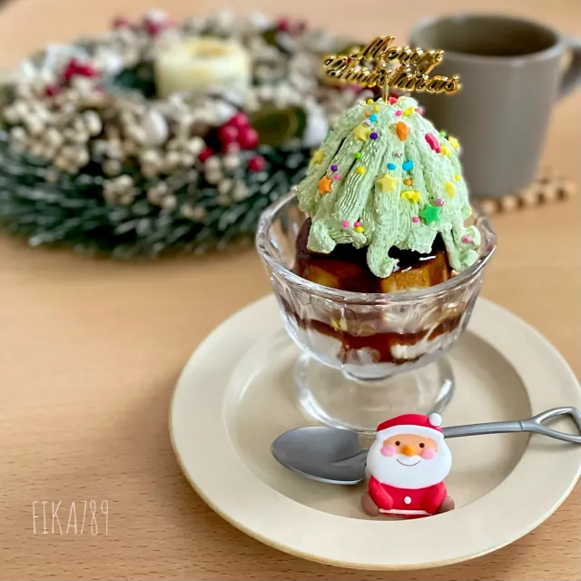 Snapdishの料理・レシピ写真:市販のアイスで ツリーパフェ🎄｜まだ間に合う♡かわいく♡ゆる〜く♡クリスマス♪