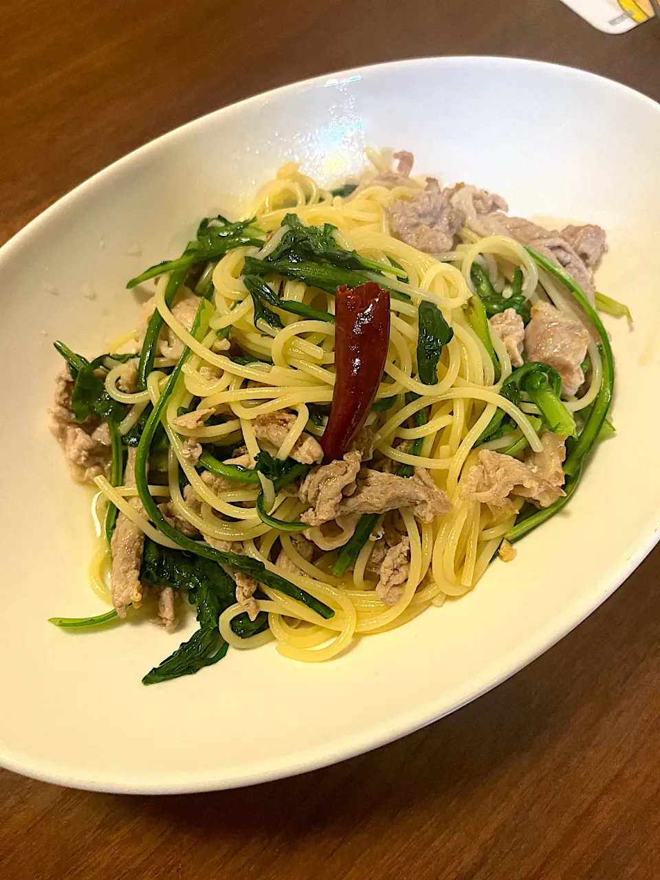 豚肉と春菊のパスタ|カリィさん