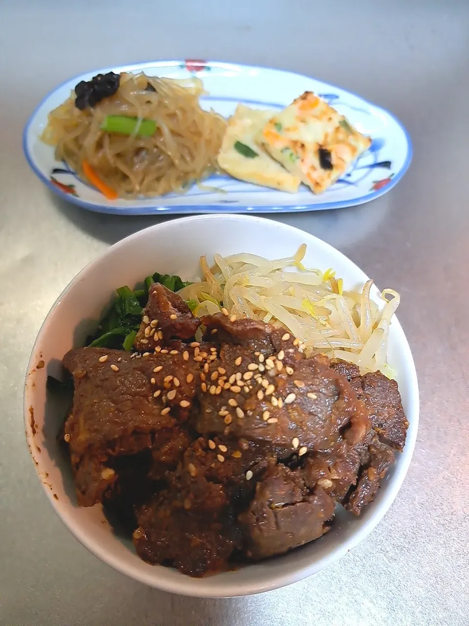 焼き肉ナムル丼&チヂミ　チャプチェ|Riapple🍎さん