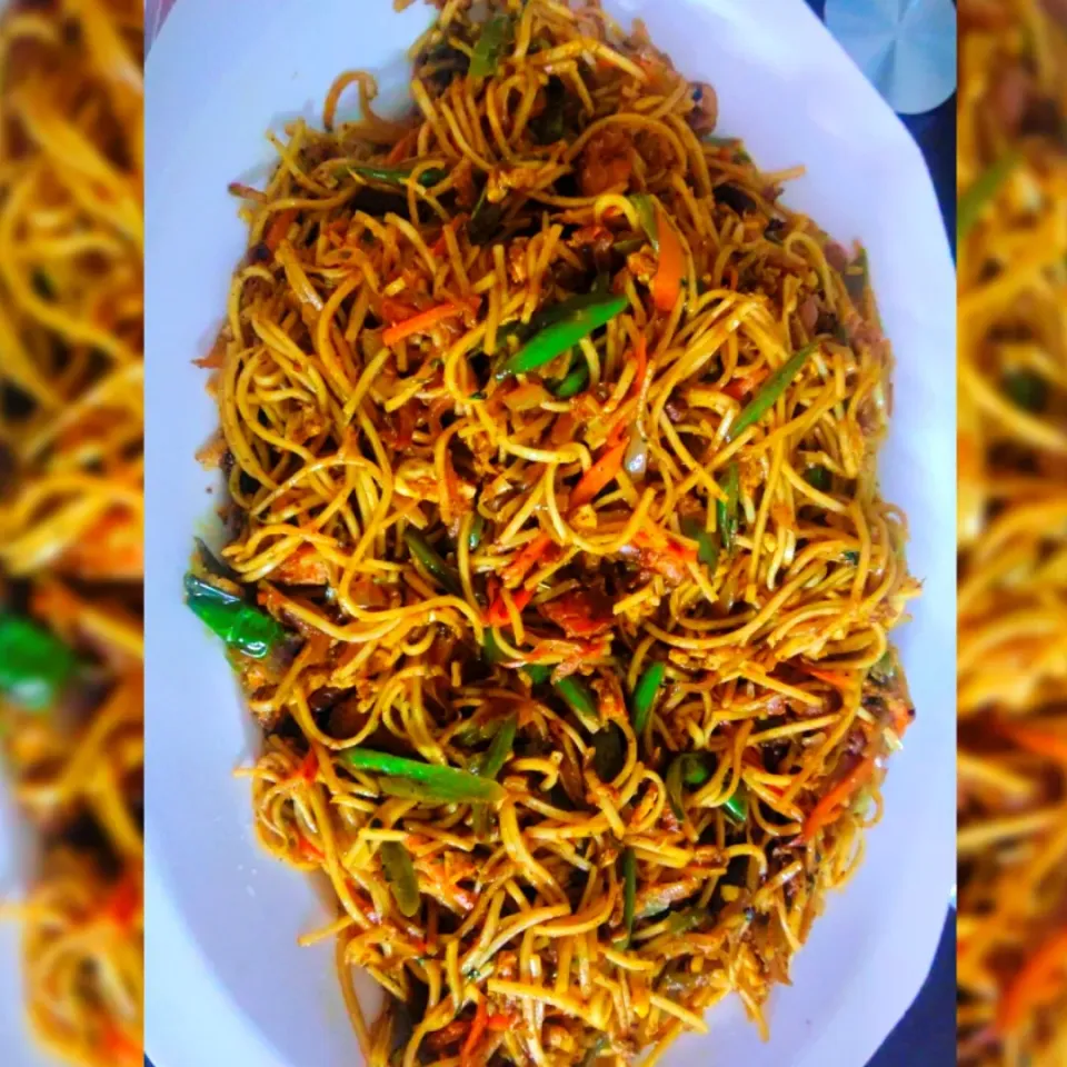 Chicken Chowmein|Gulfi Khanさん