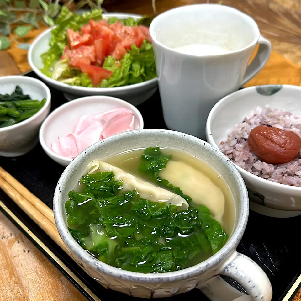 かつお菜と餃子のスープ|くまちゃんさん