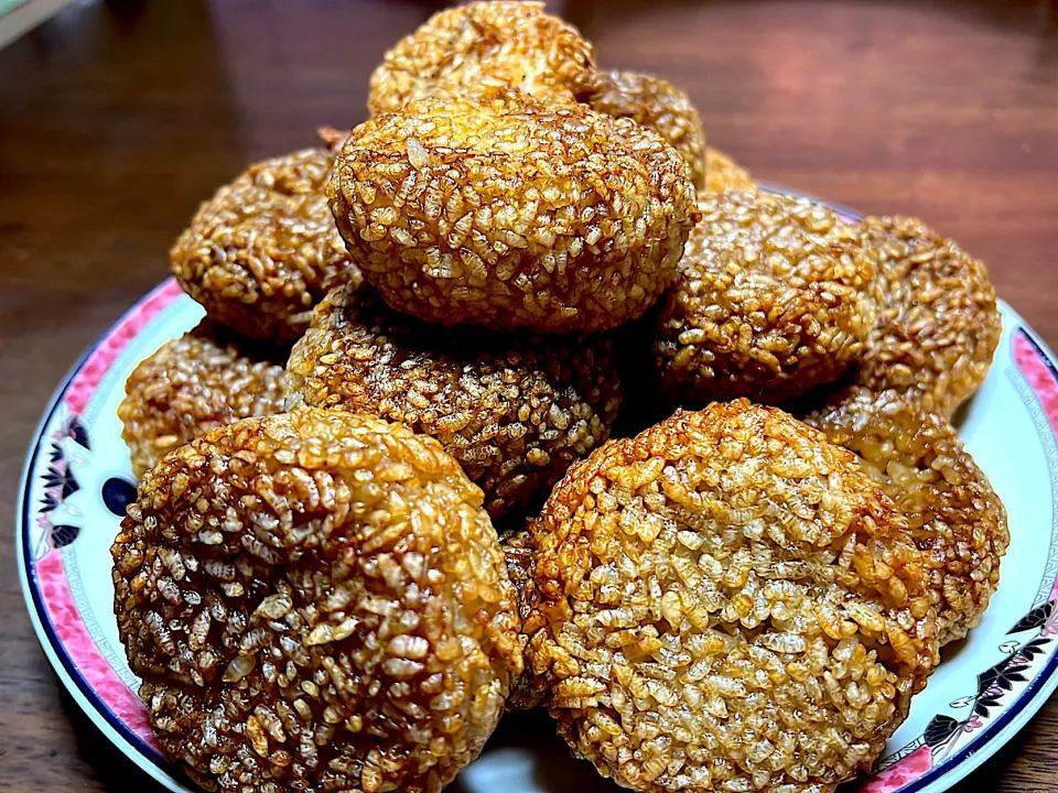 カリカリお醤油焼きおにぎり|えみりんさん