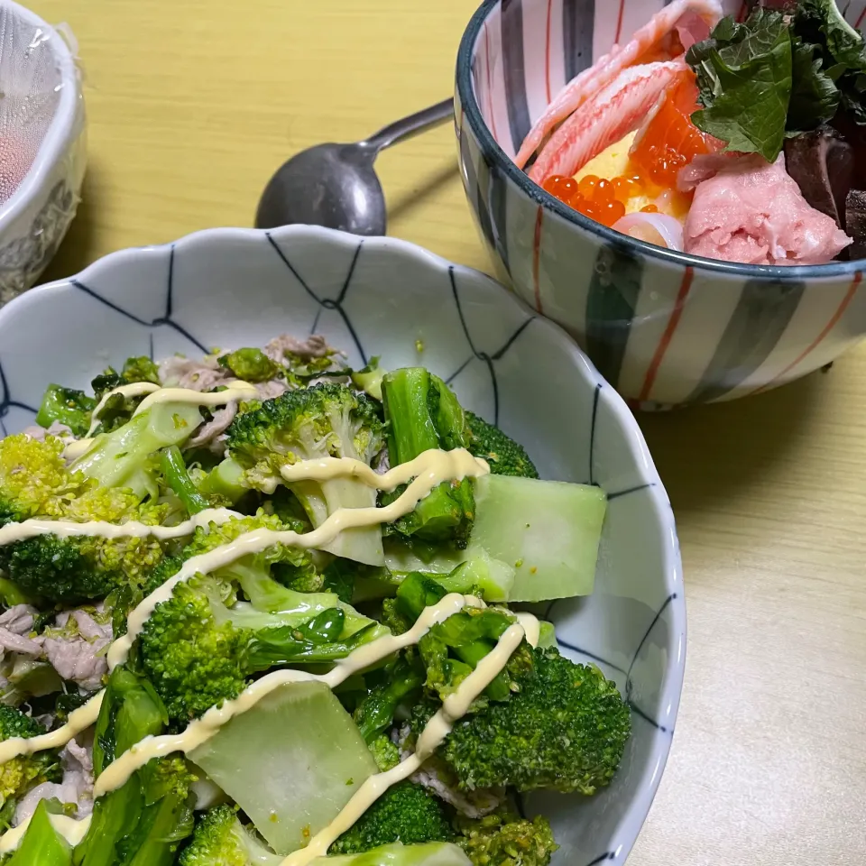 ブロッコリー菜の花ペペロンと海鮮丼|らぶかさん