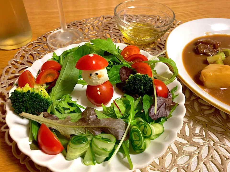 サンタさんとサラダ🥗|花🍀さん