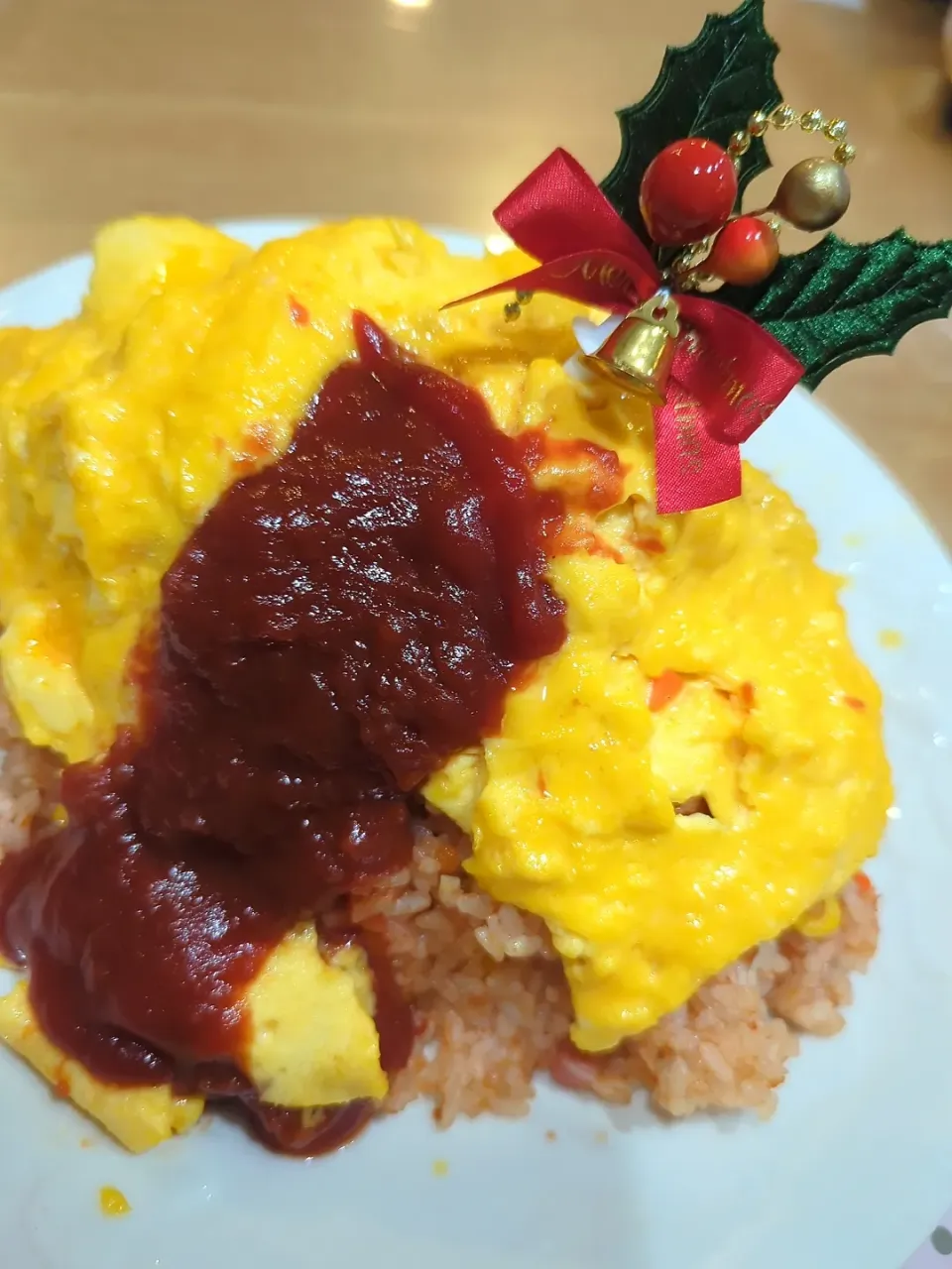 今日のXmasは俺が作るめっちゃでかオムライス🍅🍳😋 長男作|みぽりん♪さん