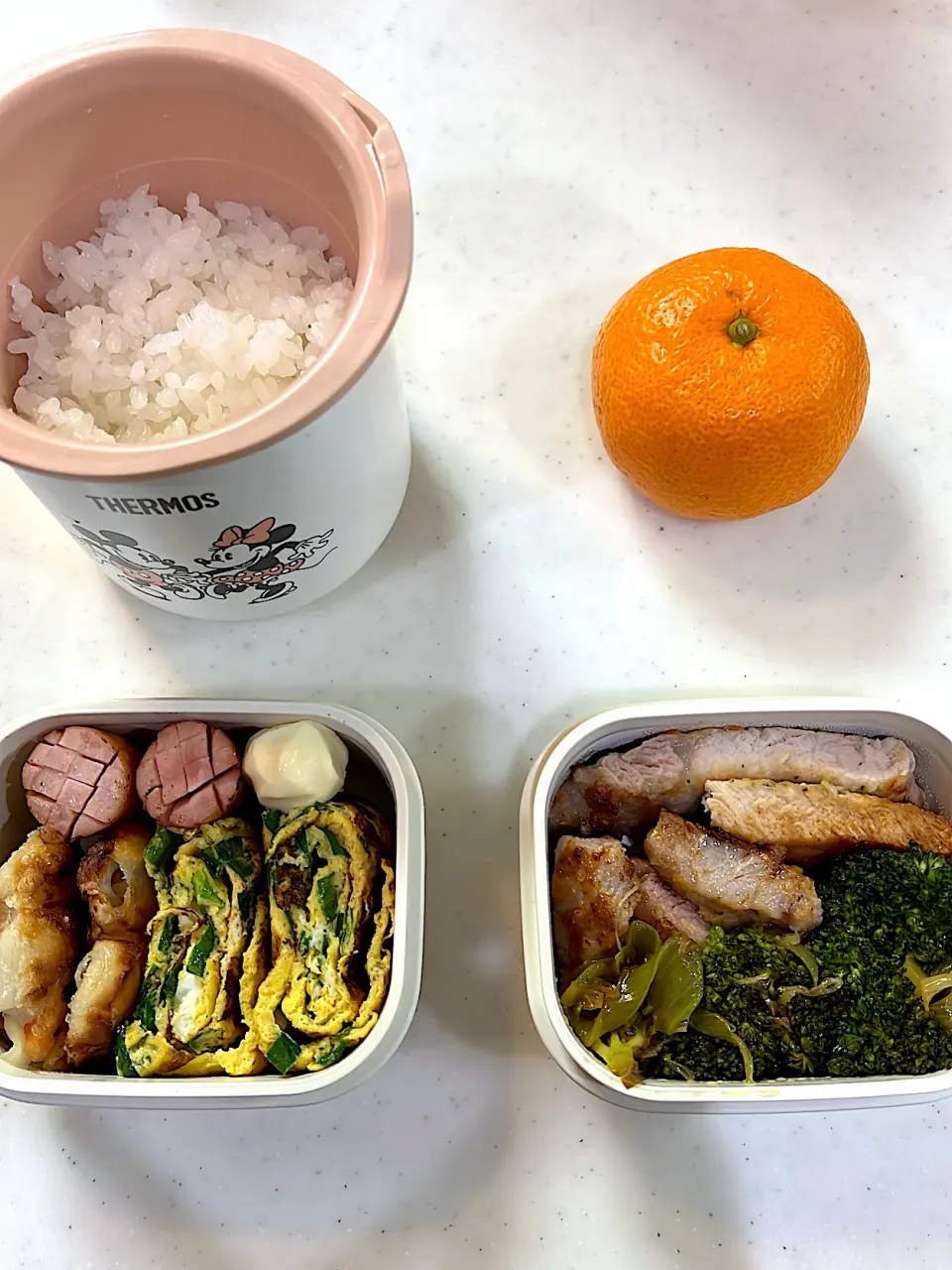 Snapdishの料理写真:12月25日のお弁当🍱|momotoemiさん