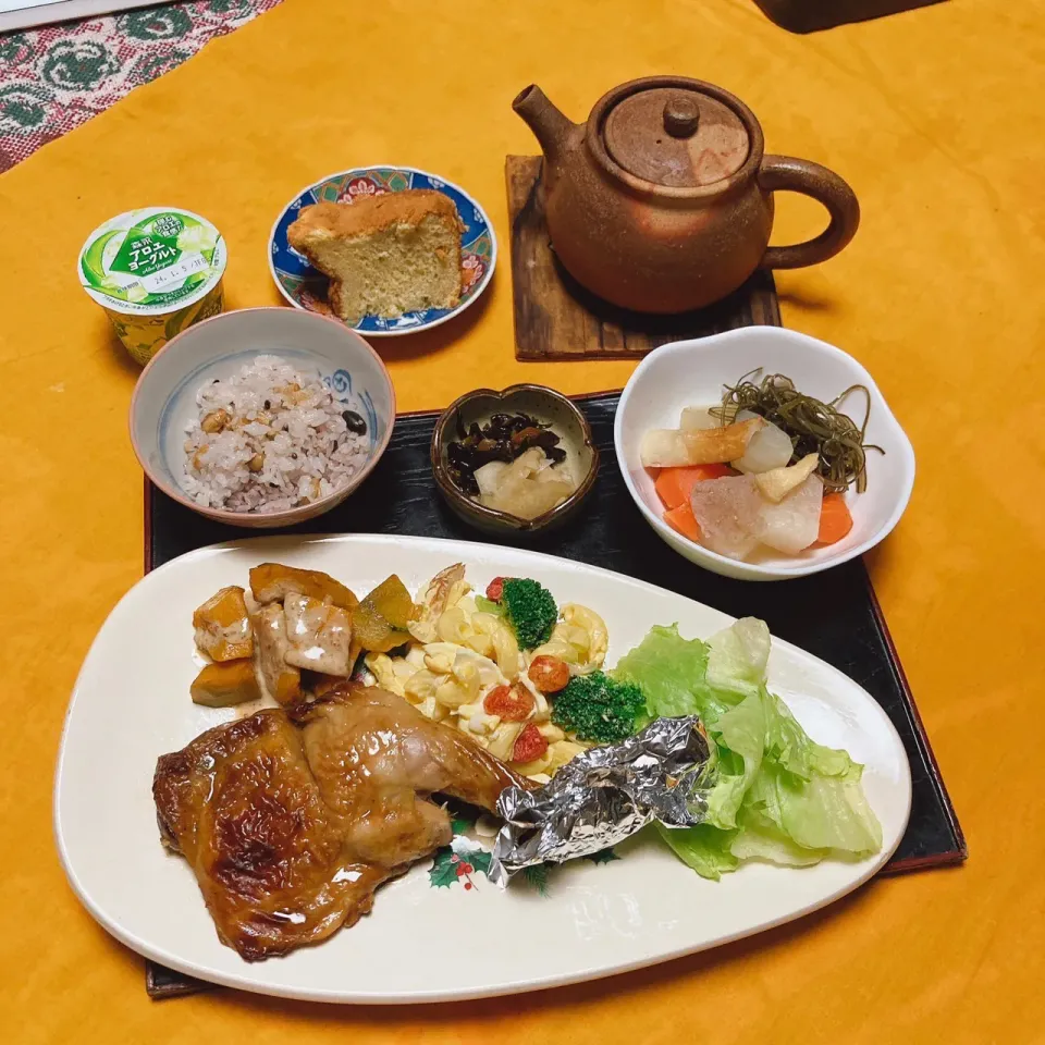 grandmaの晩ごはん☆ 暖かい1日でよかったわ
今夜はクリスマスディナー🍽️笑😛山下達郎の唄を聴きながら頂きます…|kaoriさん