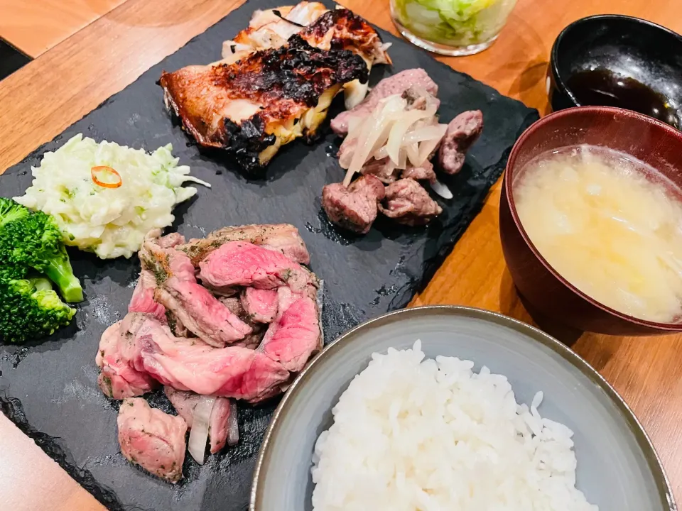 20€31224🍛我が家のよるごはん🍗|akiyo22さん